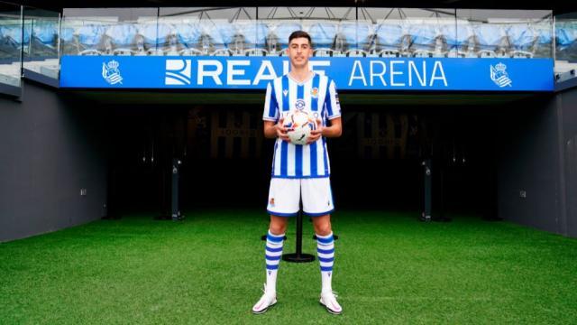 开云-【西甲冬窗】皇萨门庭冷落 塞维黄潜逆市淘宝